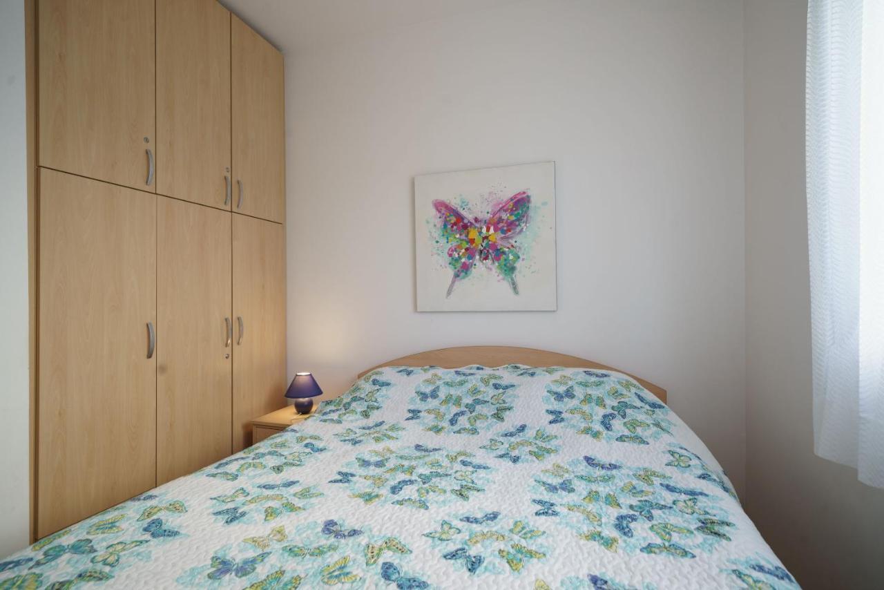 Apartmani Nedoklan Srima Exterior foto