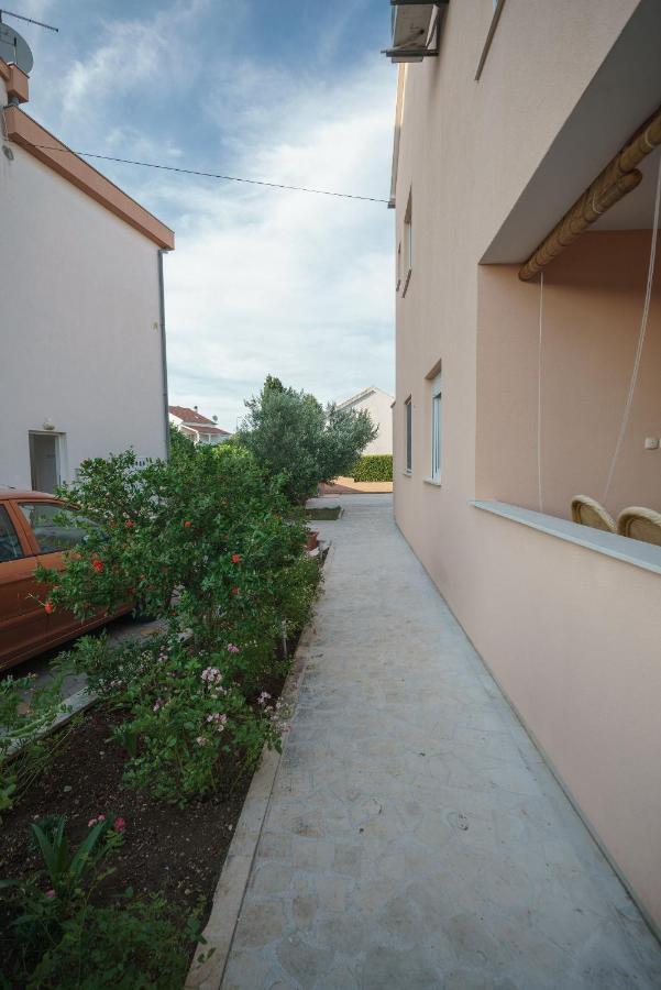 Apartmani Nedoklan Srima Exterior foto